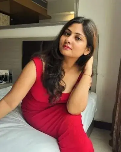 Call Girls in Azad Nagar